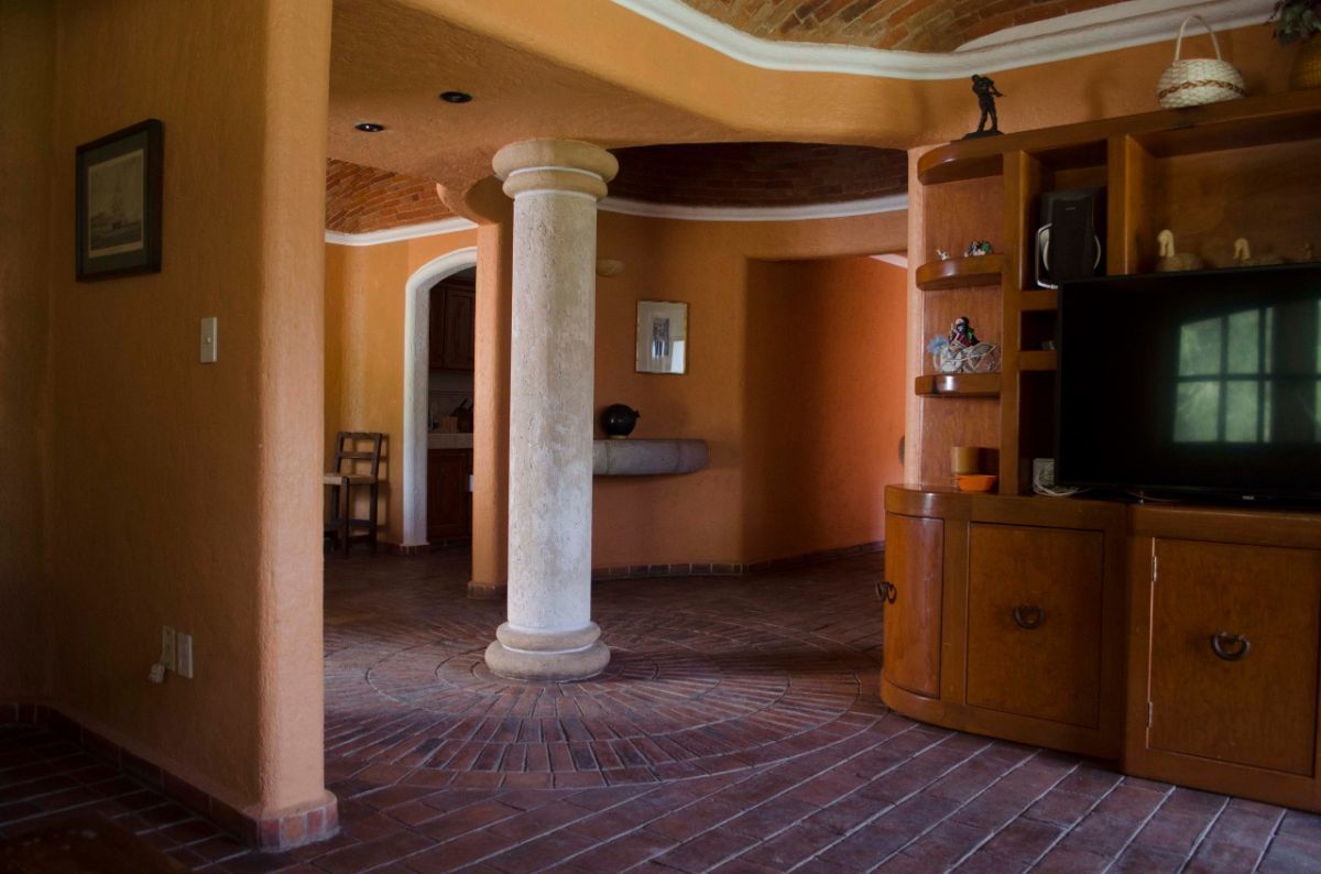 EXCLUSIVA CASA EN TEQUISQUIAPAN, PUEBLO MÁGICO. ¡IDEAL PARA NEGOCIO DE  AIRBNB! – Grupo Inmobiliario Losna